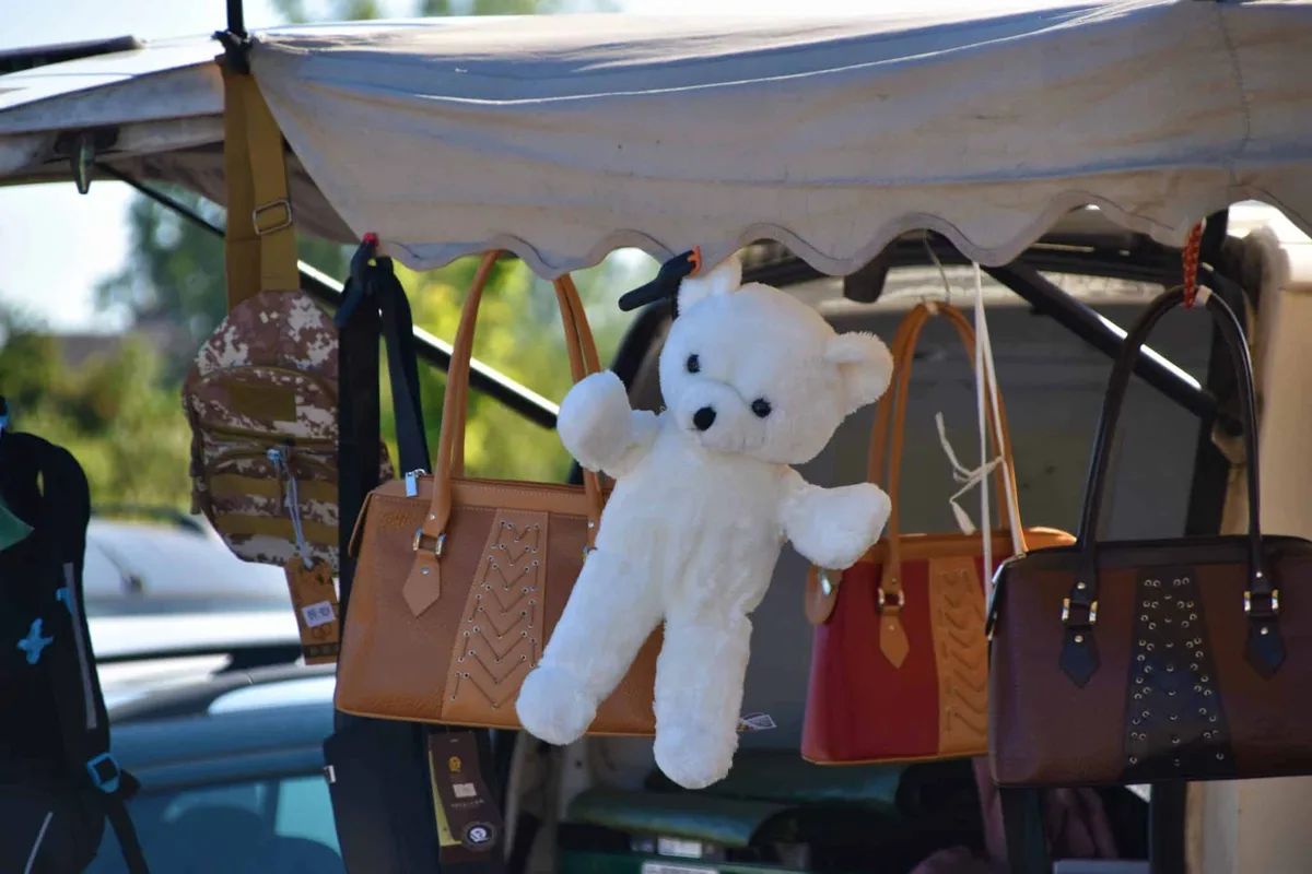 America's Best Flea Markets: Shop 'Til You Drop in These Underrated Towns
