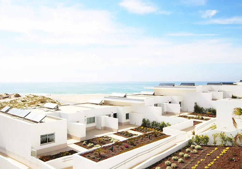 Elegant units on the beach Praia d'El Rey Marriott Golf & Beach Resortof 