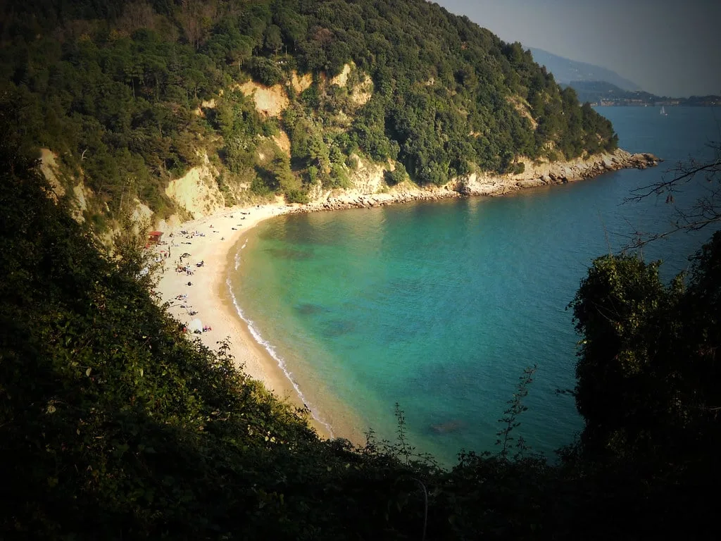 Turquoise sea on the Northern coast of Italy