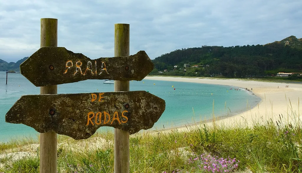 Wonderful view of Praia de Rodas