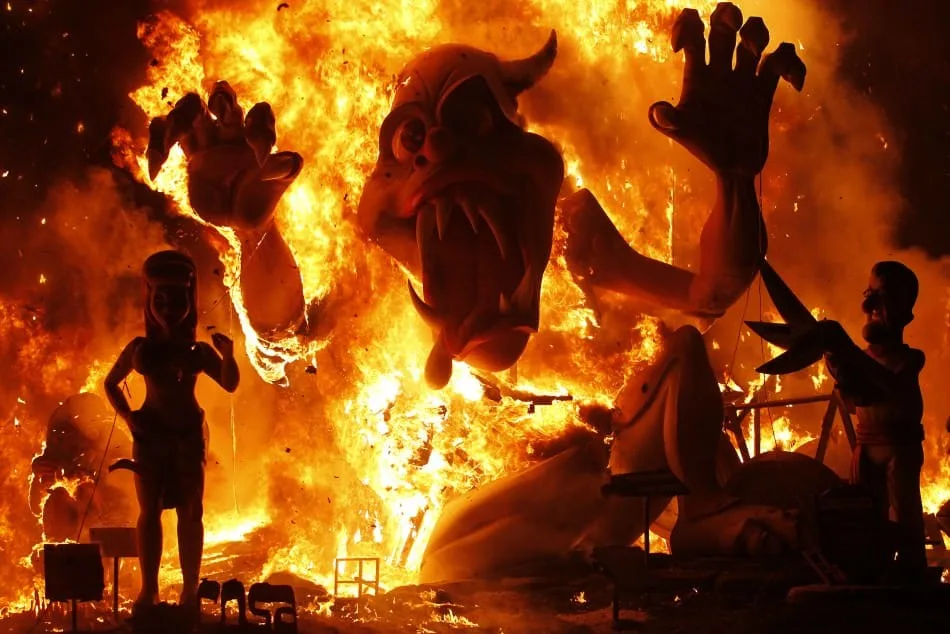 Must Attend Crazy Festival And Carnivals 34