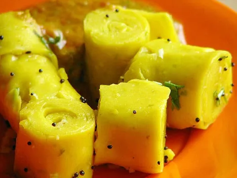 Indian meal: Khandvi