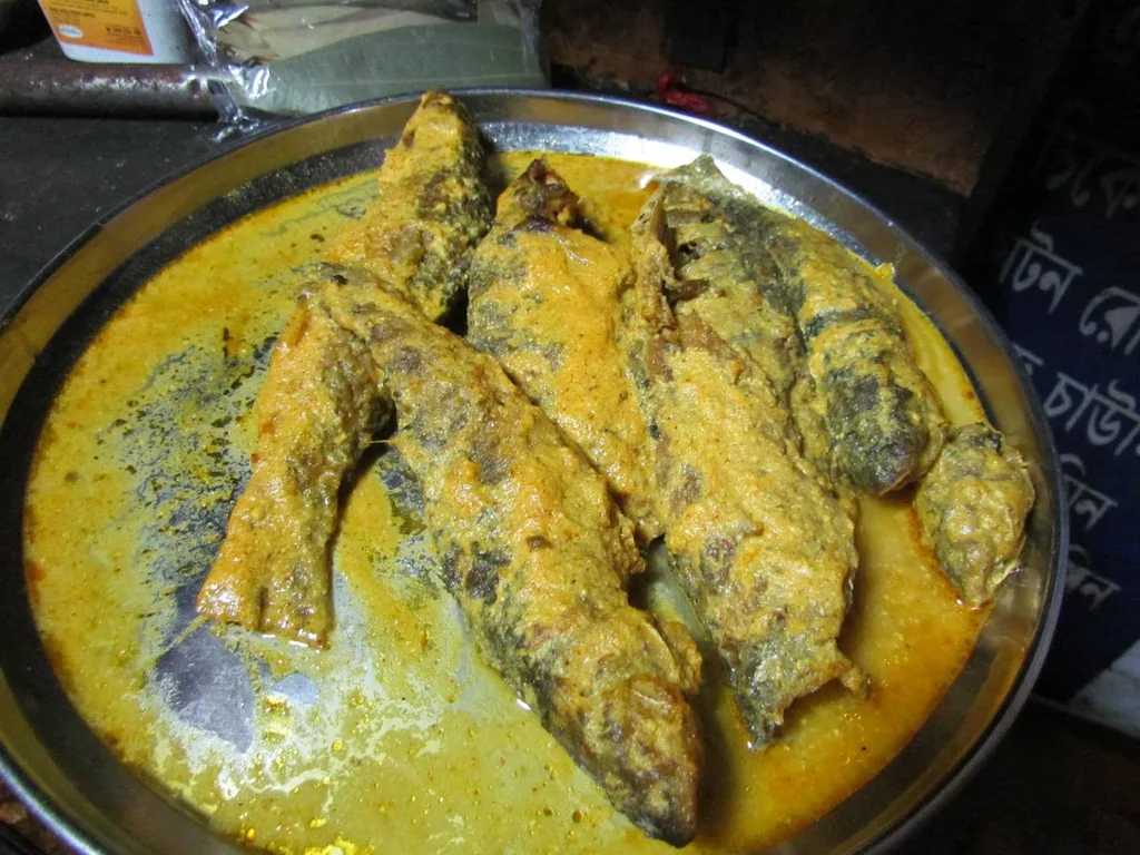 Indian meal: Machher Jhol