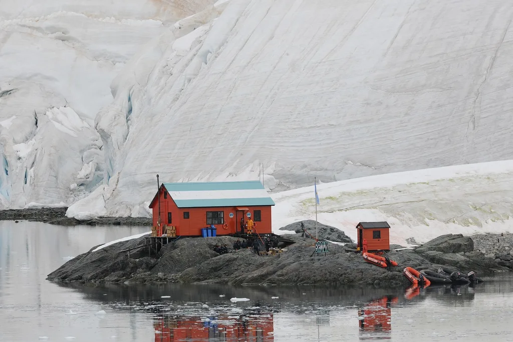 Scientific huts in Antarctica