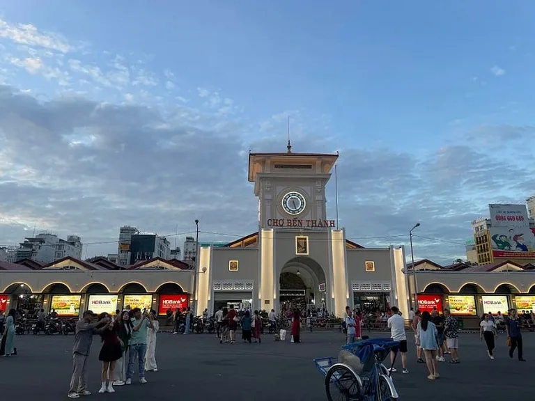 The main entrance of Ben Thanh Market. Phots credit: Somil Gupta