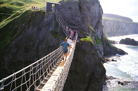 Man-Made Amazing And Adventurous Bridges 01