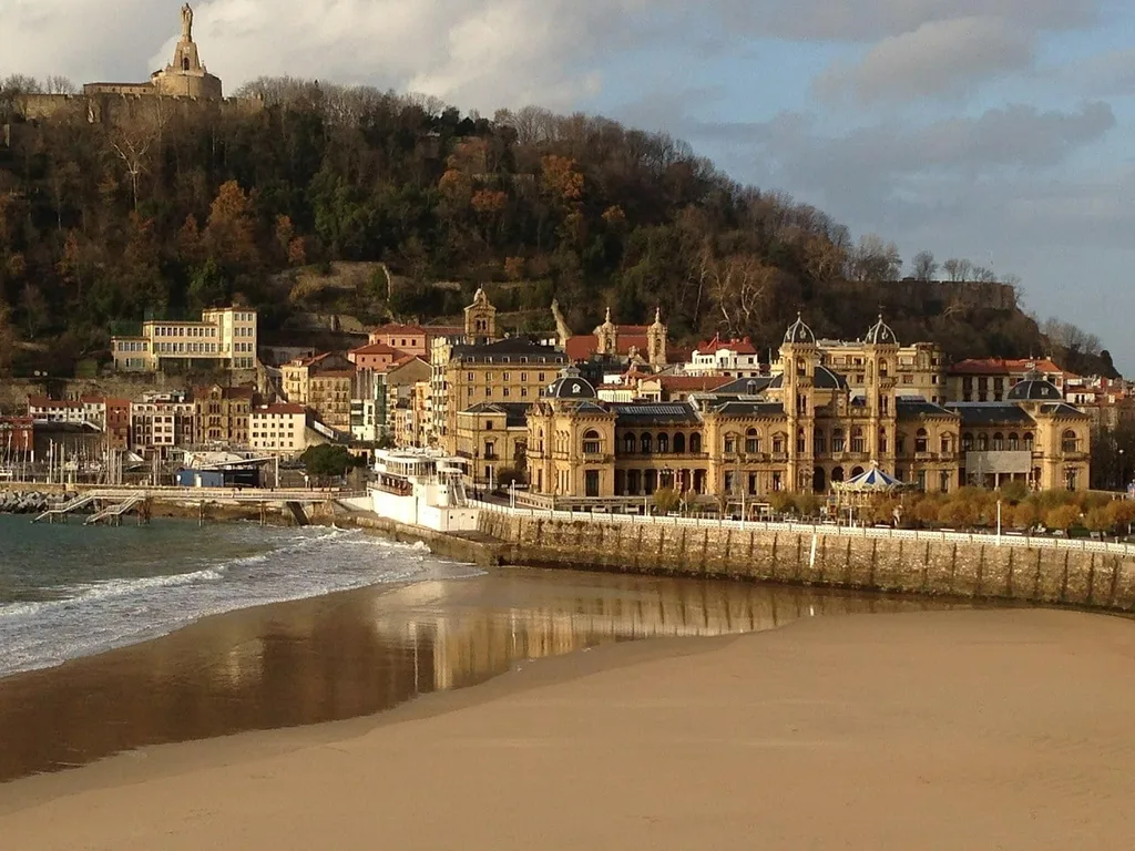 Peacefulness of San Sebastian Old Town