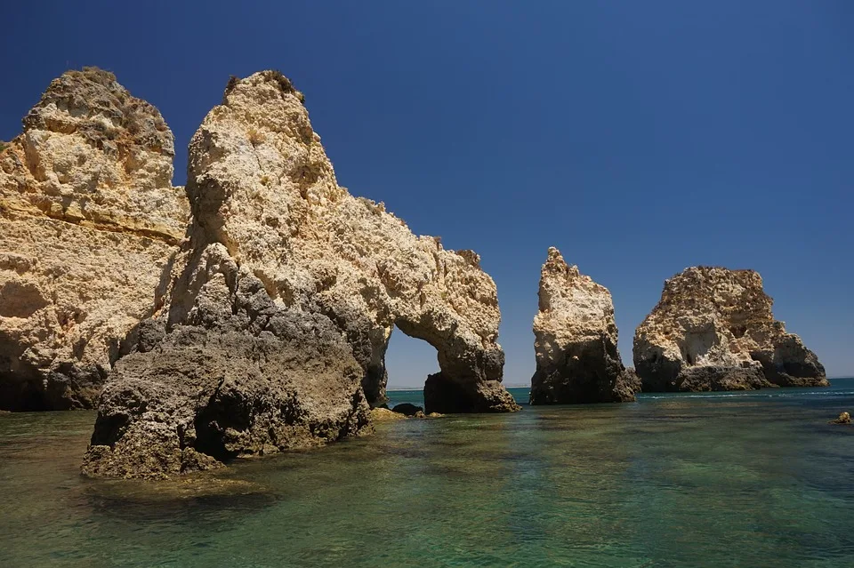 Rock Formations at the end of Praia da Rocha