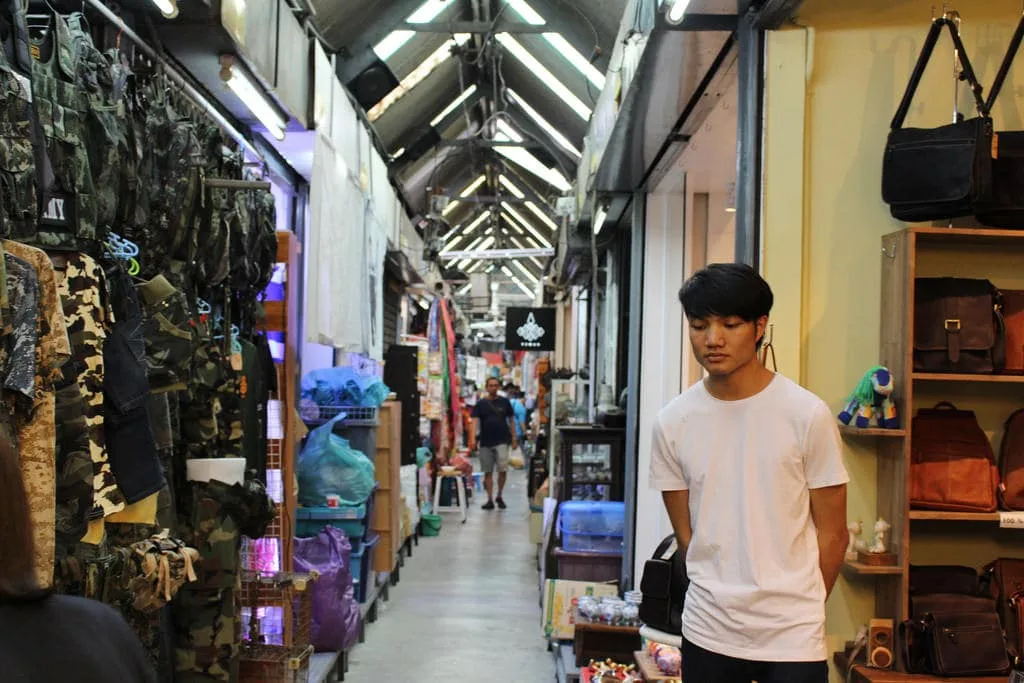 silent stalls in the market