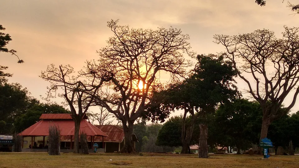 Tourist Places in Karnataka for 2 Days