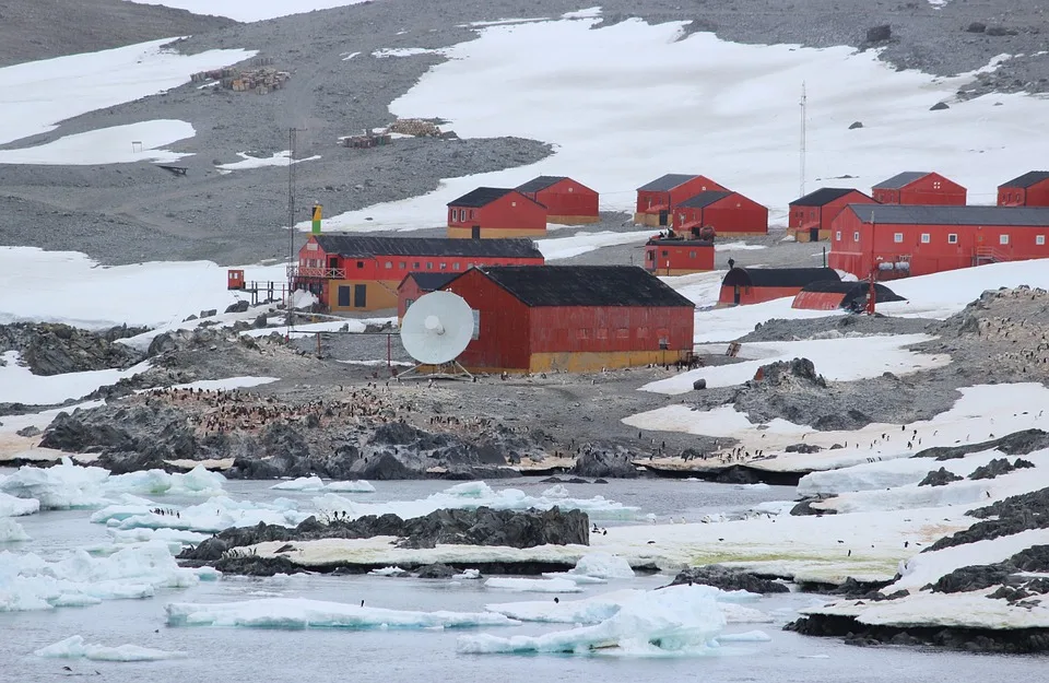 Towns in Antarctica? Settlements, Research Stations & FAQs